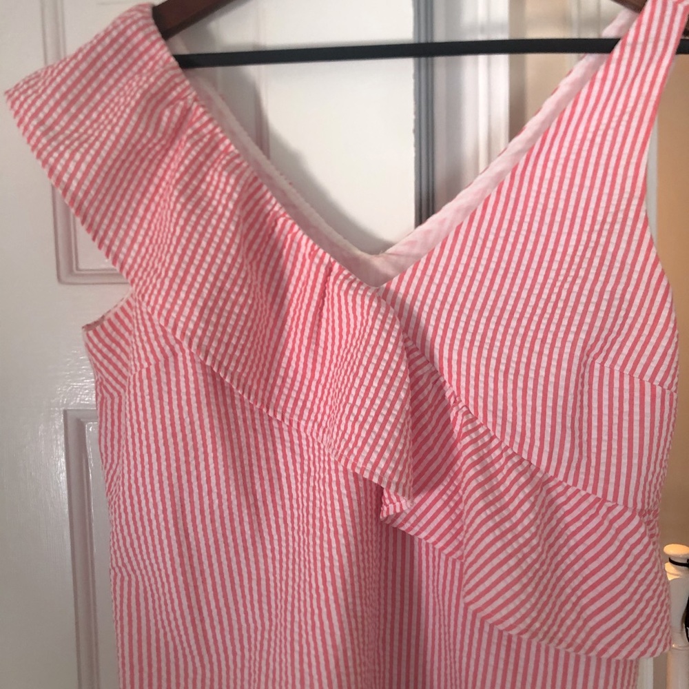 Vineyard Vines pink/white seersucker with ruffle.